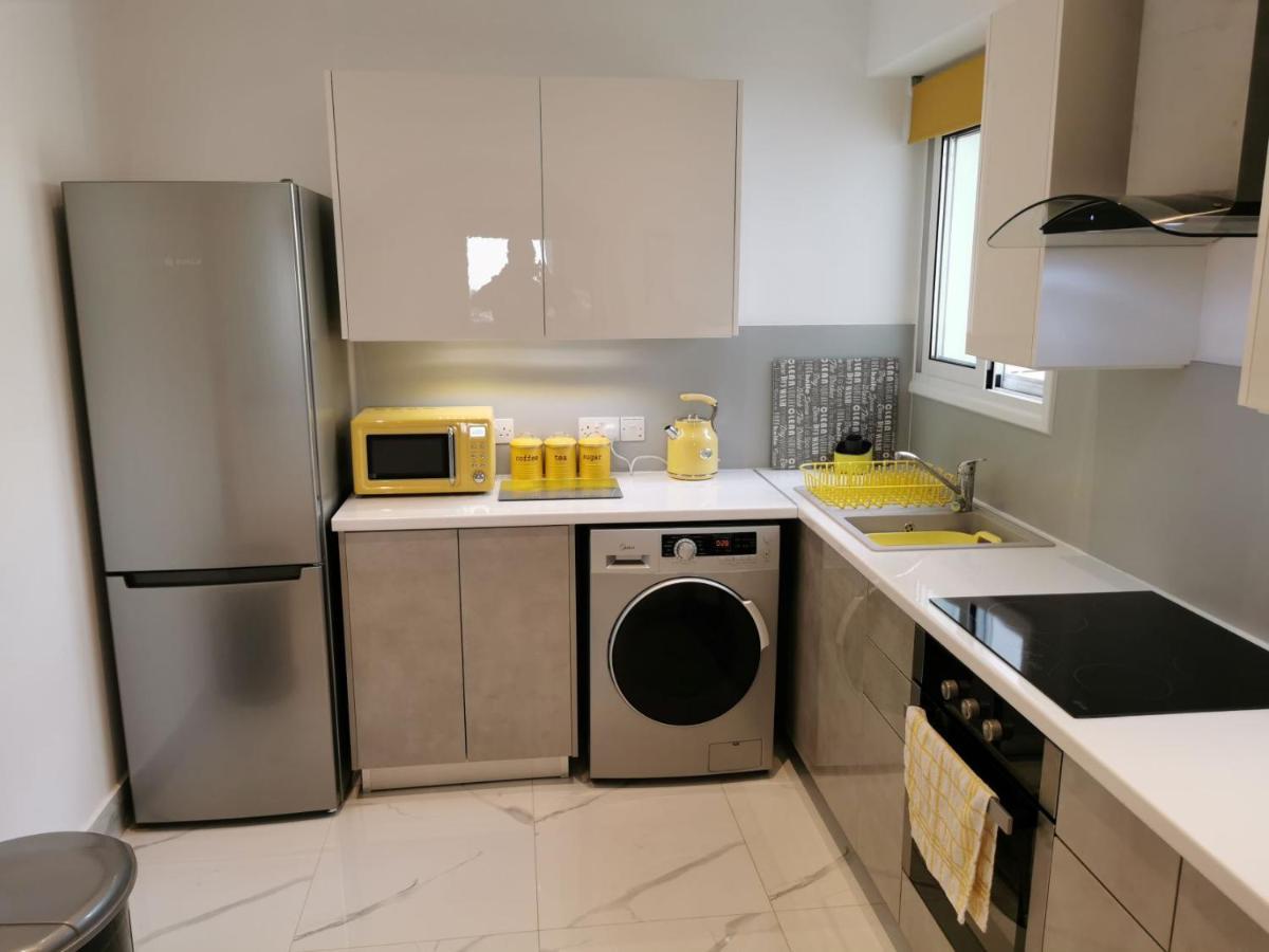 Paphos Gardens Apartment ภายนอก รูปภาพ