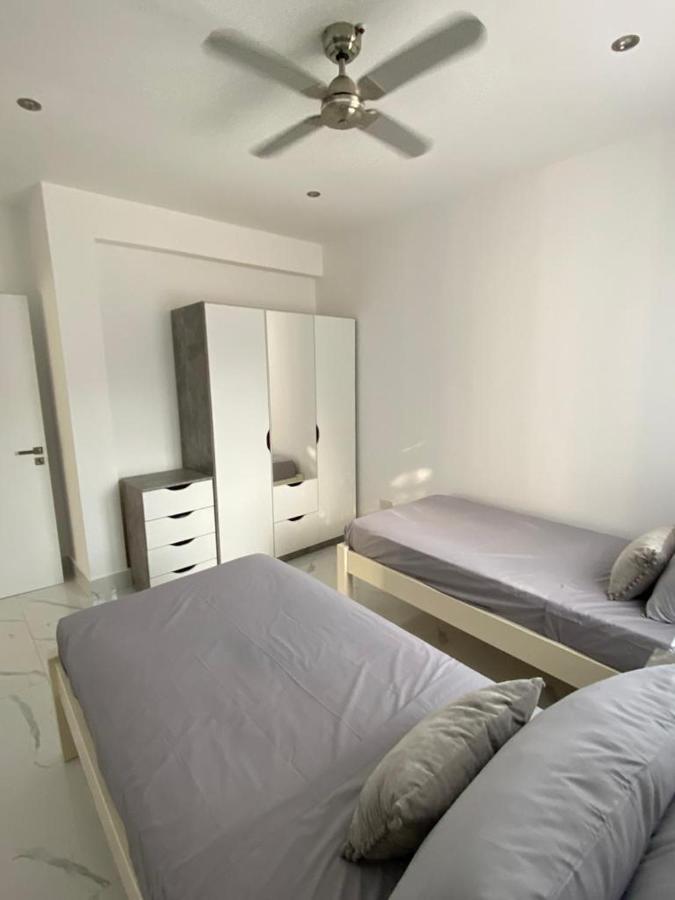 Paphos Gardens Apartment ภายนอก รูปภาพ
