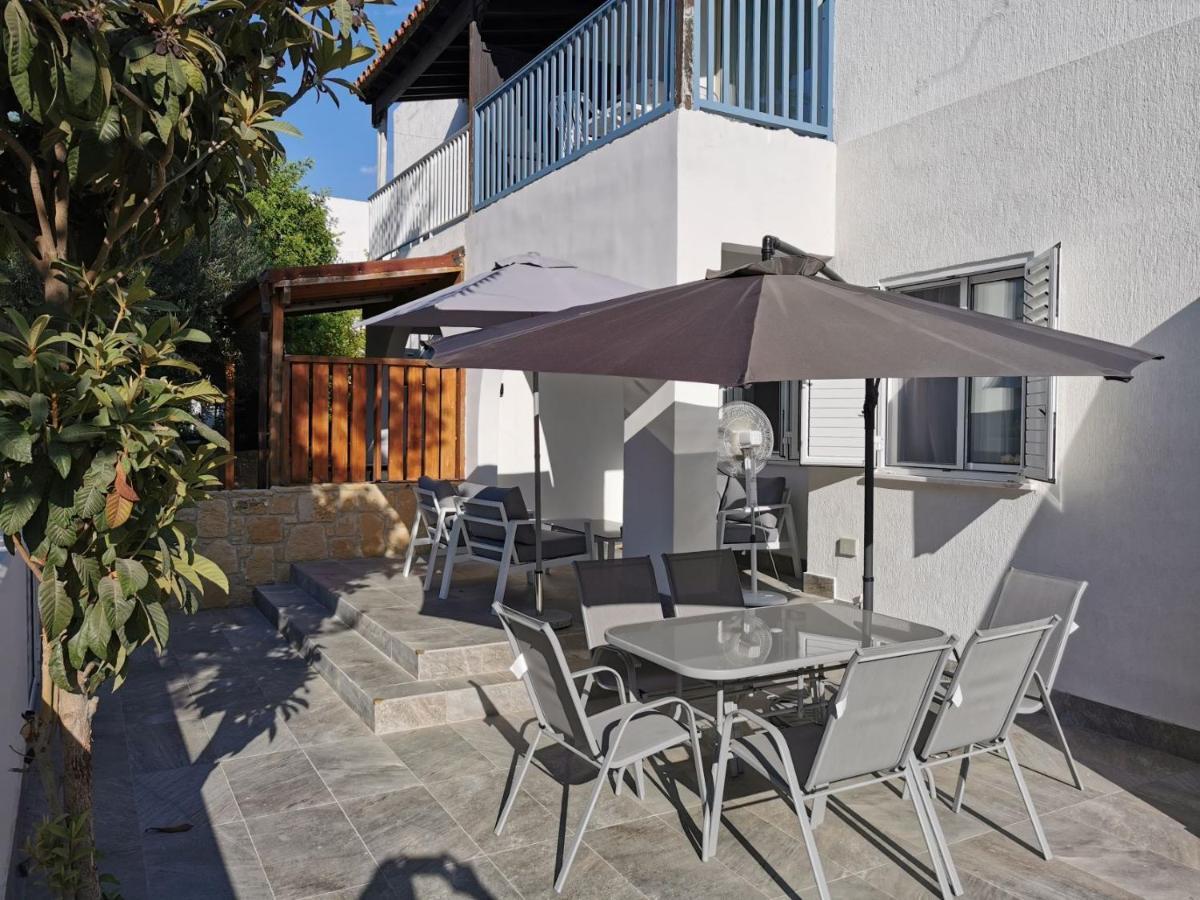 Paphos Gardens Apartment ภายนอก รูปภาพ