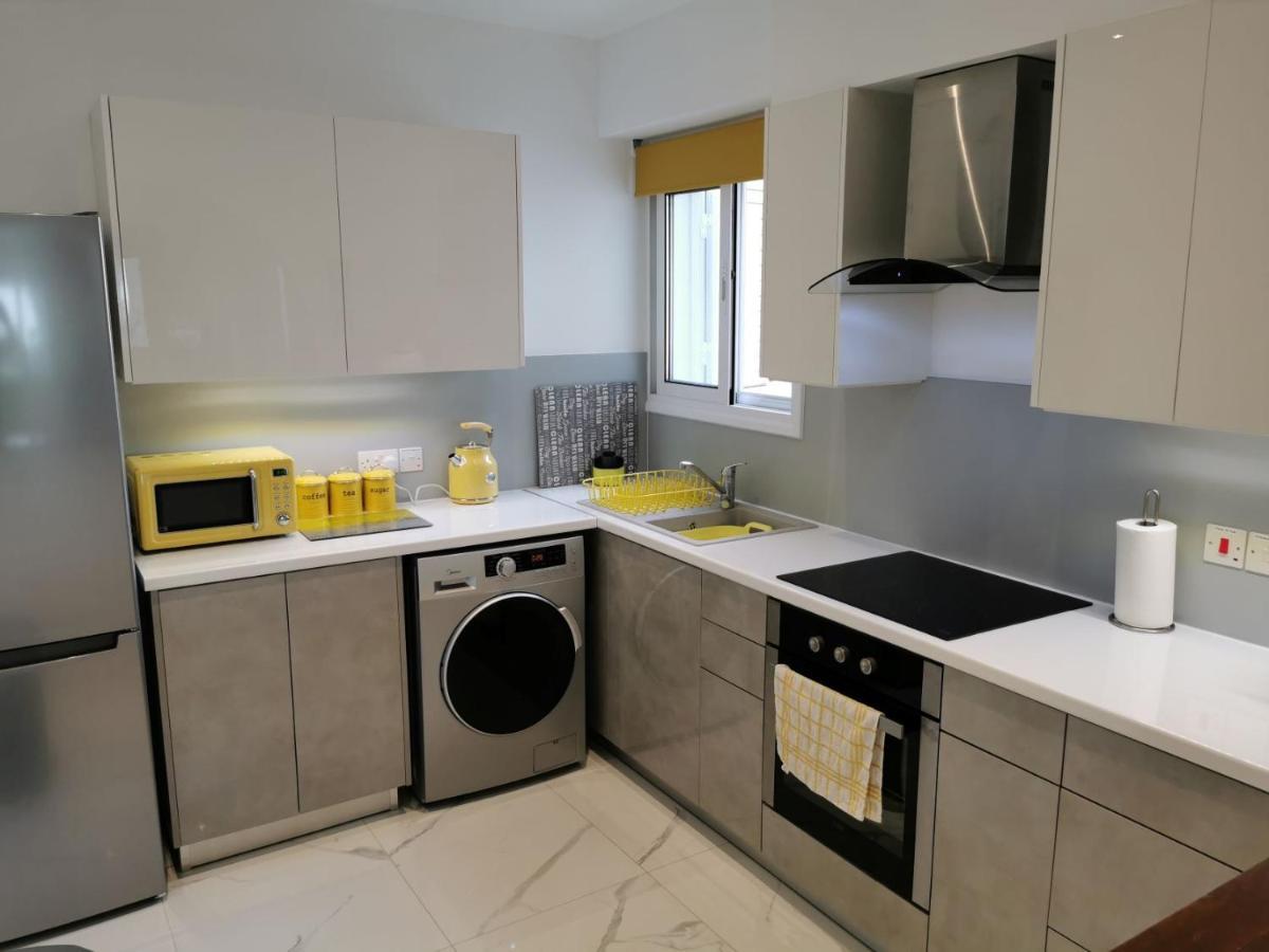 Paphos Gardens Apartment ภายนอก รูปภาพ