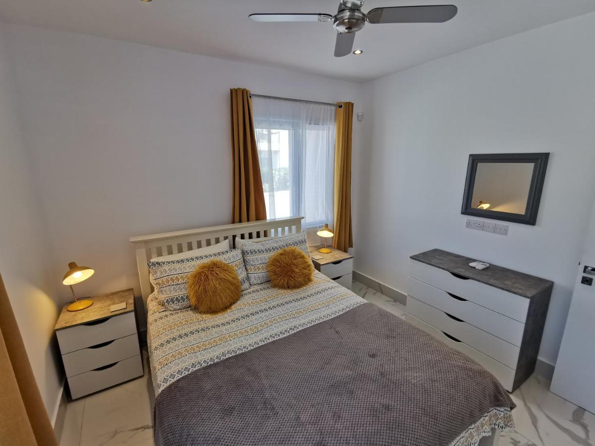 Paphos Gardens Apartment ภายนอก รูปภาพ